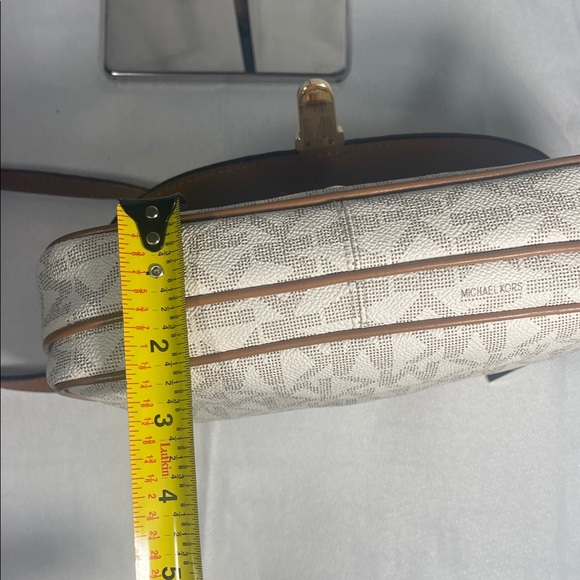 Michael Kors Cream and Tan Crossbody Bag - Picture 12 of 12